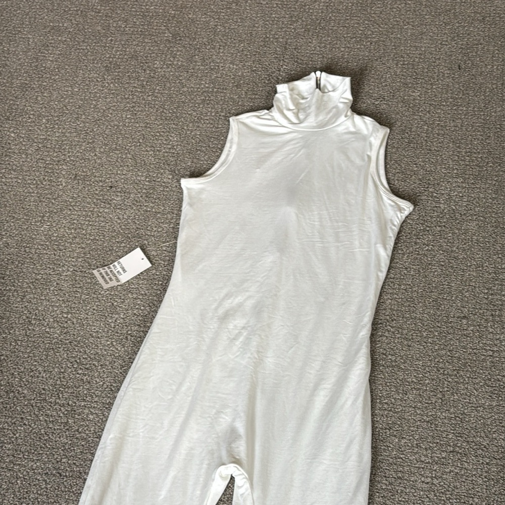NWT BUMPSUIT The Stevie Maternity Jumpsuit White - Picture 3 of 6